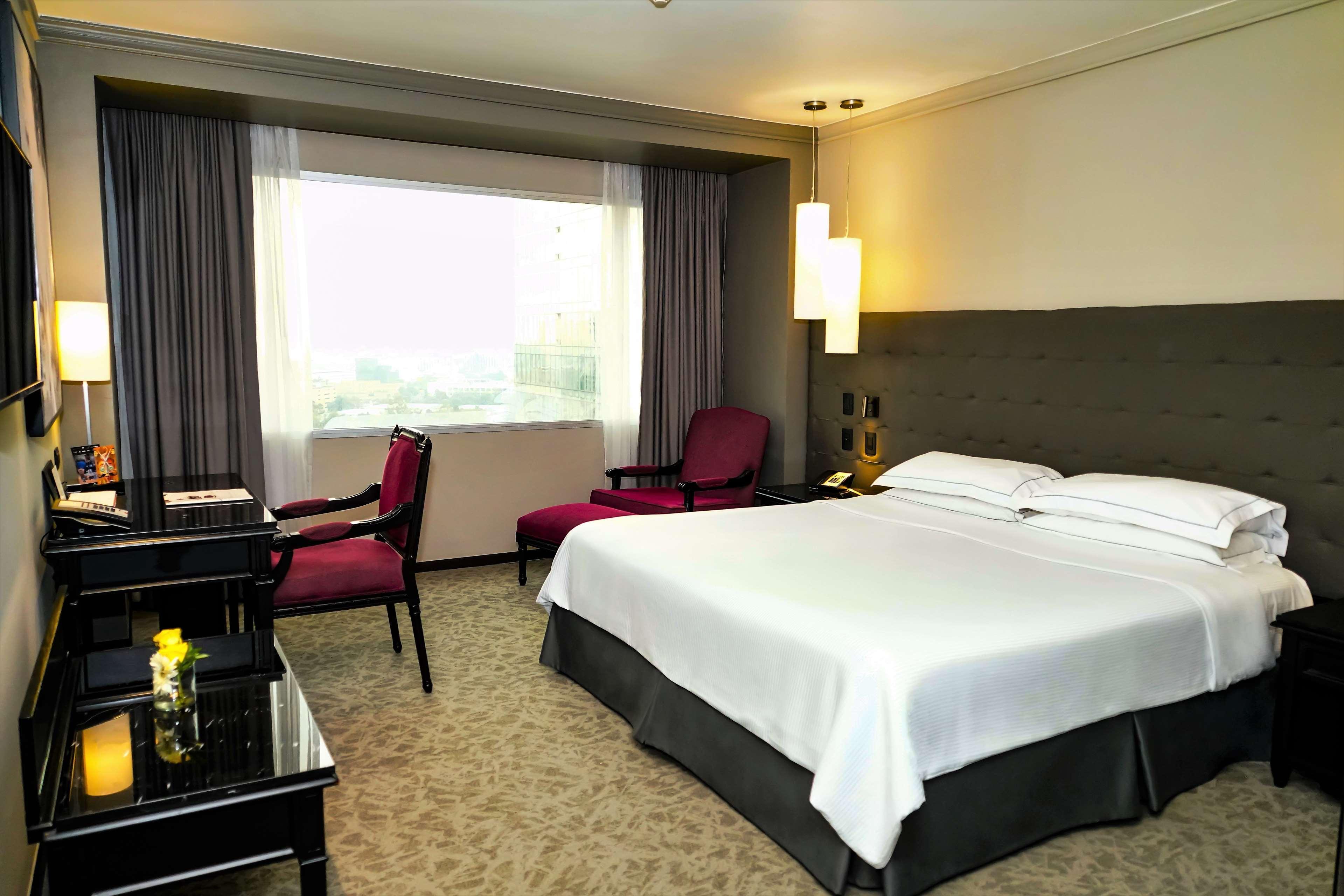 Hotel Barcelo Mexico Reforma Esterno foto A room at the hotel