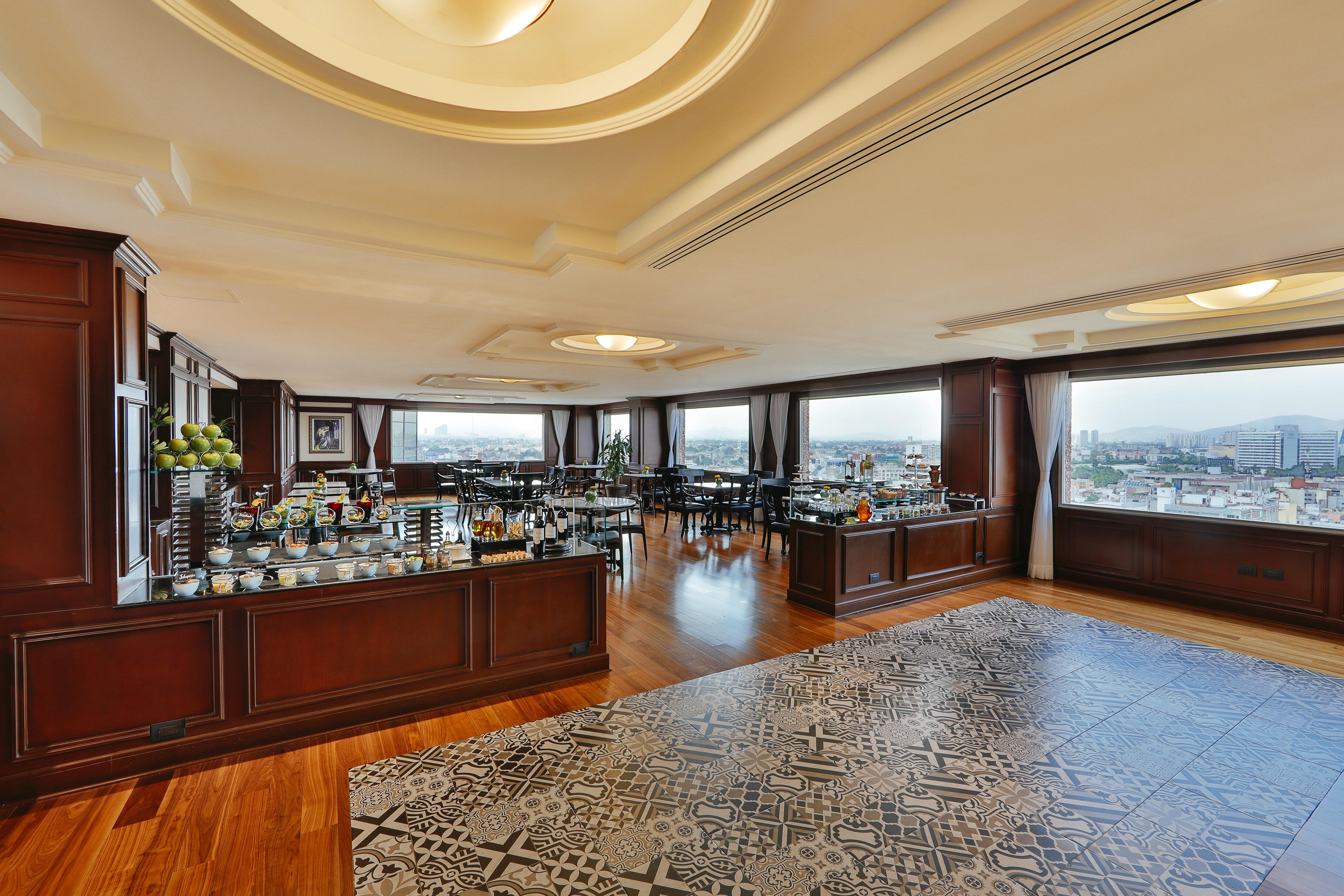 Hotel Barcelo Mexico Reforma Esterno foto Club Lounge at the 36th floor