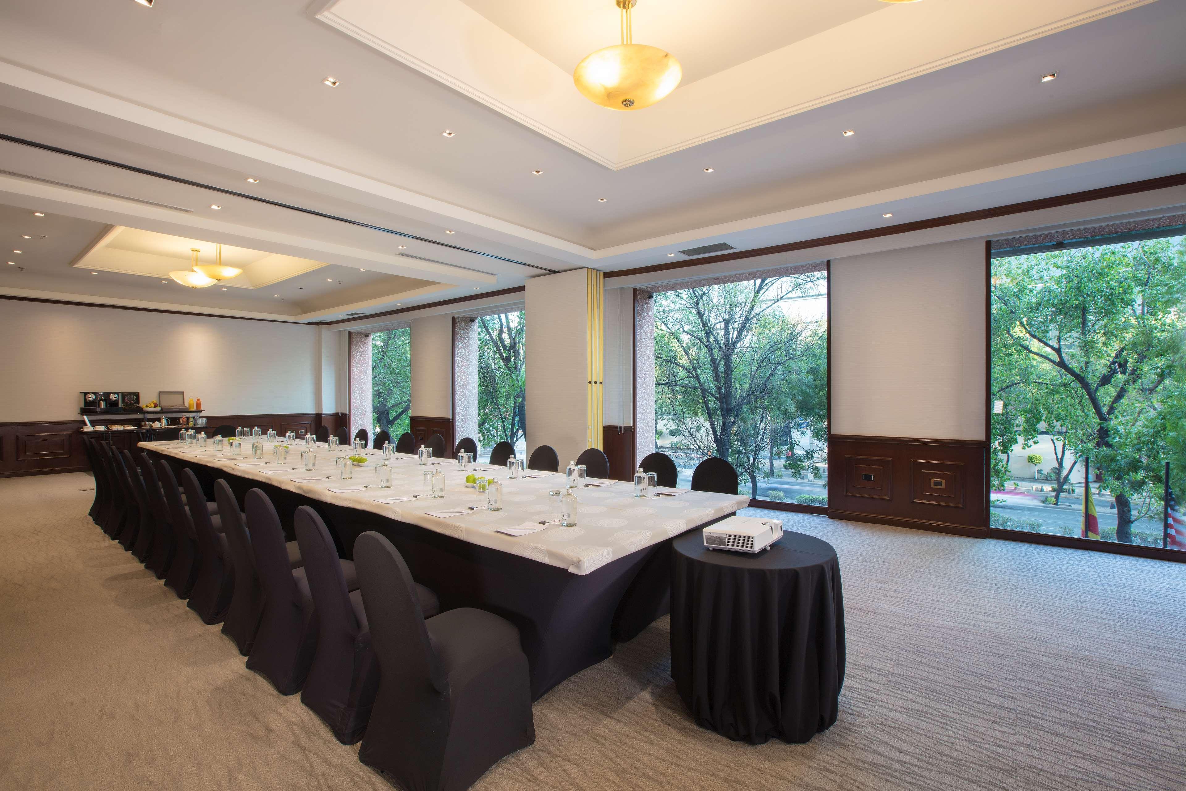 Hotel Barcelo Mexico Reforma Esterno foto Meeting room