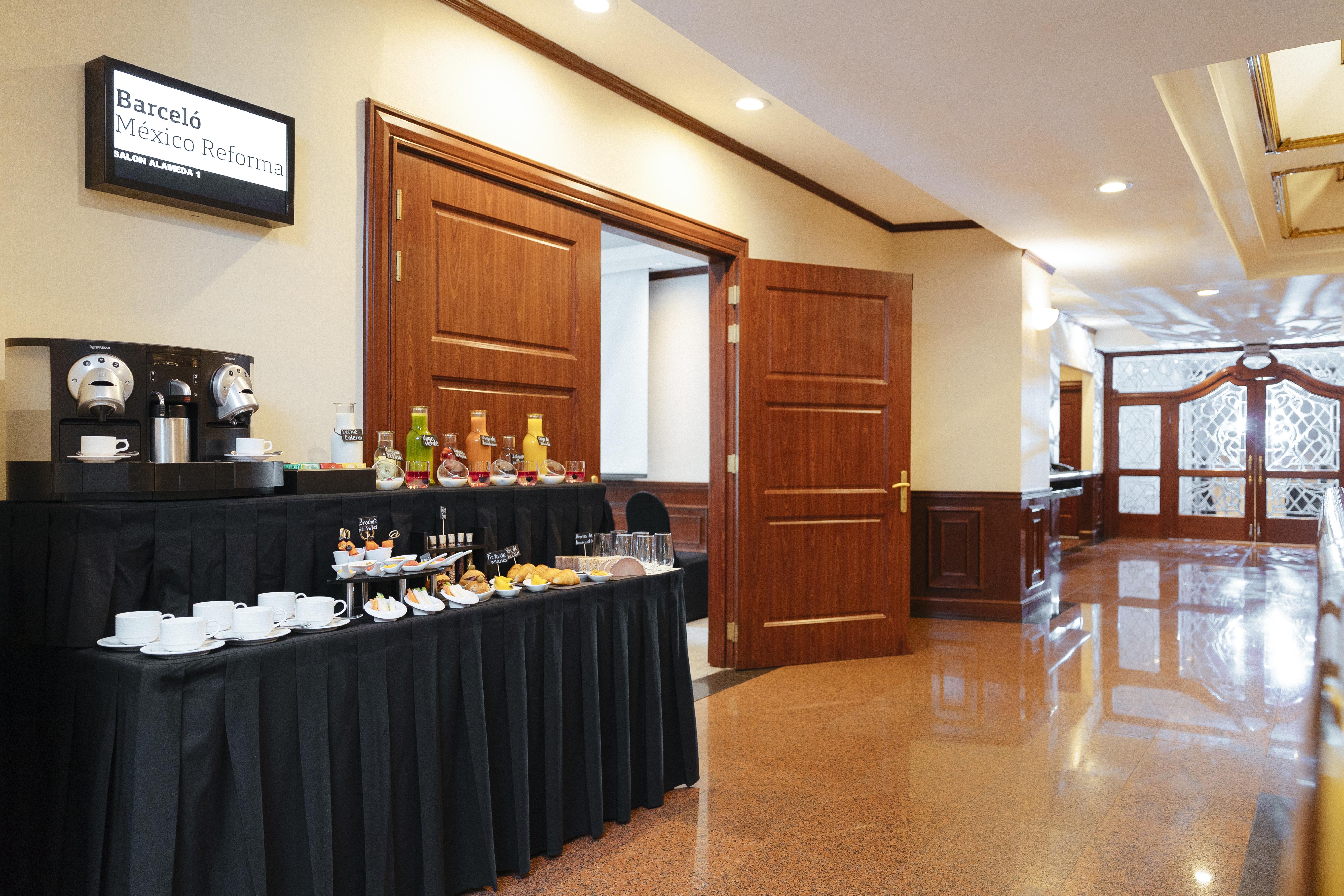 Hotel Barcelo Mexico Reforma Esterno foto A coffee break at a conference