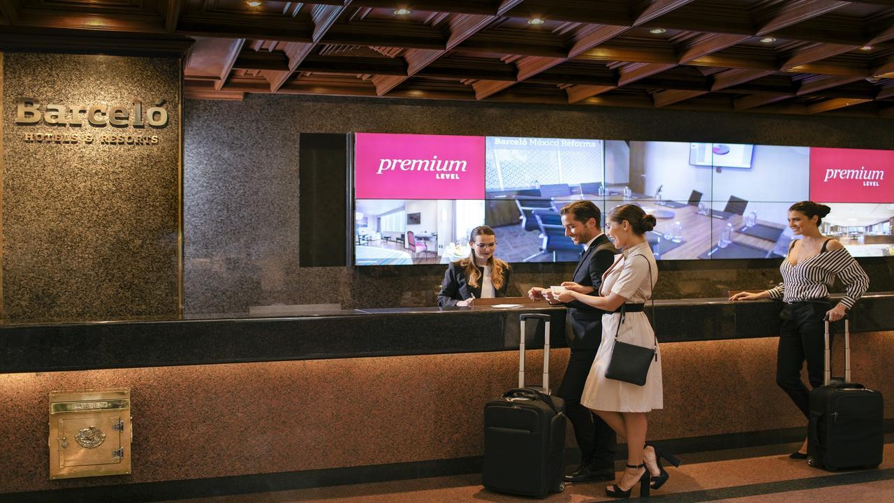 Hotel Barcelo Mexico Reforma Esterno foto Premium check-in counter at KLIA