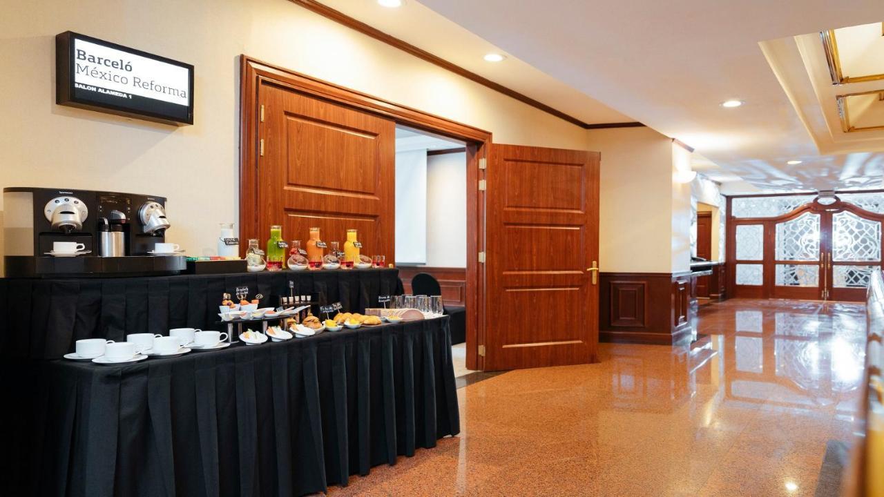 Hotel Barcelo Mexico Reforma Esterno foto A buffet at a hotel