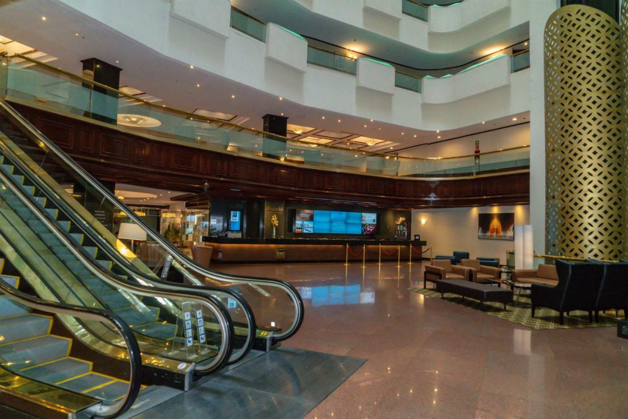 Hotel Barcelo Mexico Reforma Esterno foto The lobby of the hotel